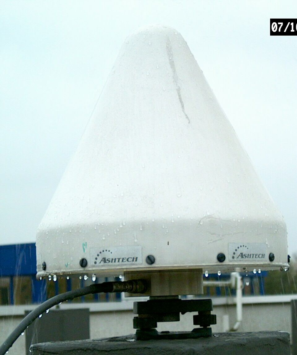 Analyse Empfindlichkeit von Antennen auf Regen Dorne Margolin Typ GNSS Chokering Antenne