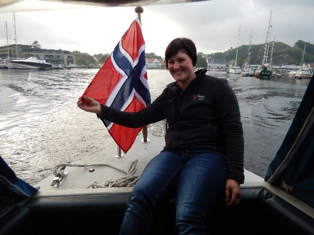 IFYE in Norwegen Das Land der Seen, Fjorde, Wälder und Trolle Mein Name ist Alexandra Manzl aus Niedernsill, Salzburg.