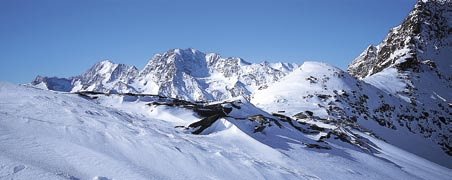 Sehr steiler Nordhang oberhalb des Sirwoltesees Bortelhorn, 3193,6 m Start in Berisal nach der Ganterbrücke, 1524 m; Höhenunterschied: 1450 m; Aufstiegszeit: 4 1 2 5 1 2 Std.
