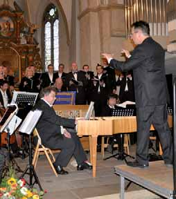 Hans Jaskulsky mit Musikern und Chor Sonntag, 28. September 2014, 19 Uhr: CREDO: Vertonungen des Glaubensbekenntnisses, St.