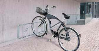 FAHRRADSTÄN DER C Fahrradständer MADISON, zum Aufdübeln, 8 Stellplätze Fahrradständer MADISON Konstruktion: Stahl-Grundrahmen aus Rundrohr Ø 28 mm.