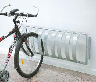 Fahrradständer TOUR - Wandbefestigung Nutzung einseitig zur Wandbefestigung Anzahl Stellplätze Stück 3 B x T x H mm 1250 x 210 x 465 Gewicht kg 12 108 068 29 und pulverbeschichtet