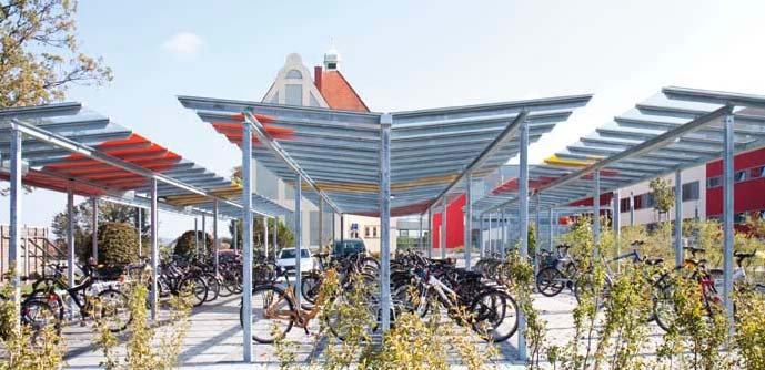 C FAHRRADPARKSYSTEME Platzbedarf Fahrradabstellanlagen sollten so gestaltet werden, dass die Flächen und Zugangswege sowohl für verschiedene Fahrradtypen, wie auch die Nutzer