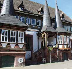 August 2016 Fahrt zum Schloss in Wiligrad am Schweriner See mit Kaffee und Kuchen im