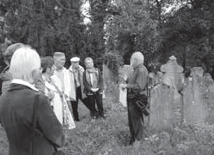 Nach einer Besichtigung des jüdischen Friedhofs im elsässischen Hegenheim lernten die Teilnehmenden die Arbeit des Instituts für jüdische Studien an der Universität Basel kennen.