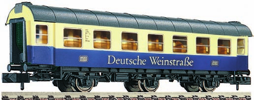 Anfangs bestand der Zug aus Bütten-, Lauben-, Weinprobier-, Bar-, Nischen- und Schubkärchler-Wagen.