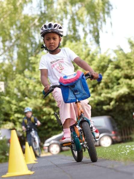 KINDER + JUGENDLICHE VORSTUFEN + 1. FAHRRADPRÜFUNG Kap.