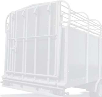 Viehtransportanhänger PRONAR T046 (KURIER6) mit Auflaufbremse Serienmäßige Ausrüstung: 6 980 Imprägnierte Bodenbretter Wände aus wasserdichtem