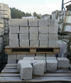Granit-Mauersteine hellgrau geflammt 15 x 20 x 35cm VK + RS gespalten