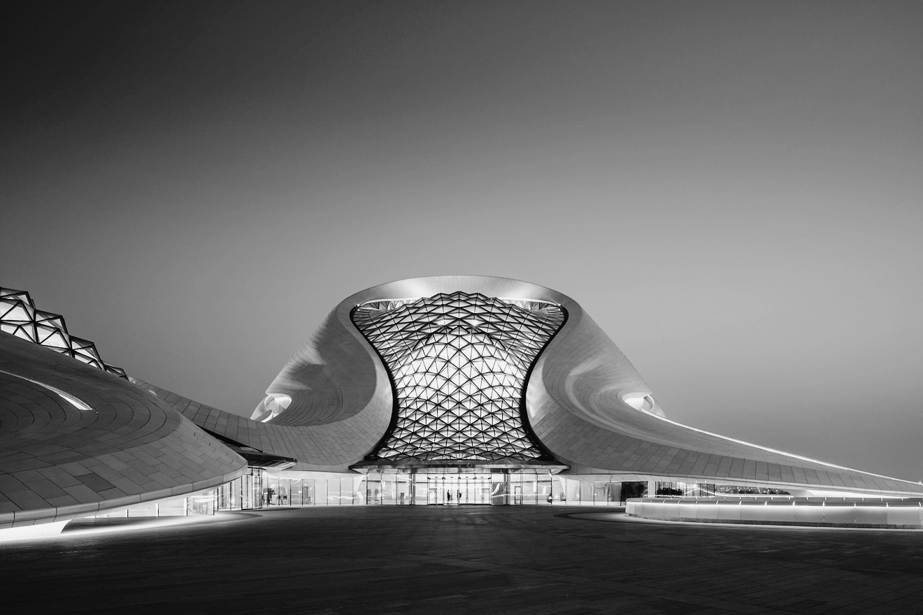 Abb. 2: Harbin Opera House, Harbin, Heilongjiang, China, eröffnet 2015, MAD Architects, Gewinner des «2016 WAN Performing Spaces Award» Stelle der Fürsten traten im 19.