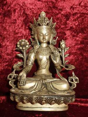 -- Weisse Tara, Material: versilberte Bronze Herkunftsland: Nepal oder Tibet