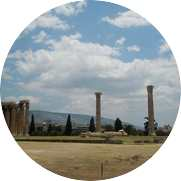 Dann folgen Sie Ihrem Reiseleiter auf einen Tagesausflug (60 )! Das Ziel ist die byzantische Ruinenstadt Mistra (UNESCO-Kulturerbe), eine ergiebige Mischung aus Vergangenheit, Mystik und Realität.