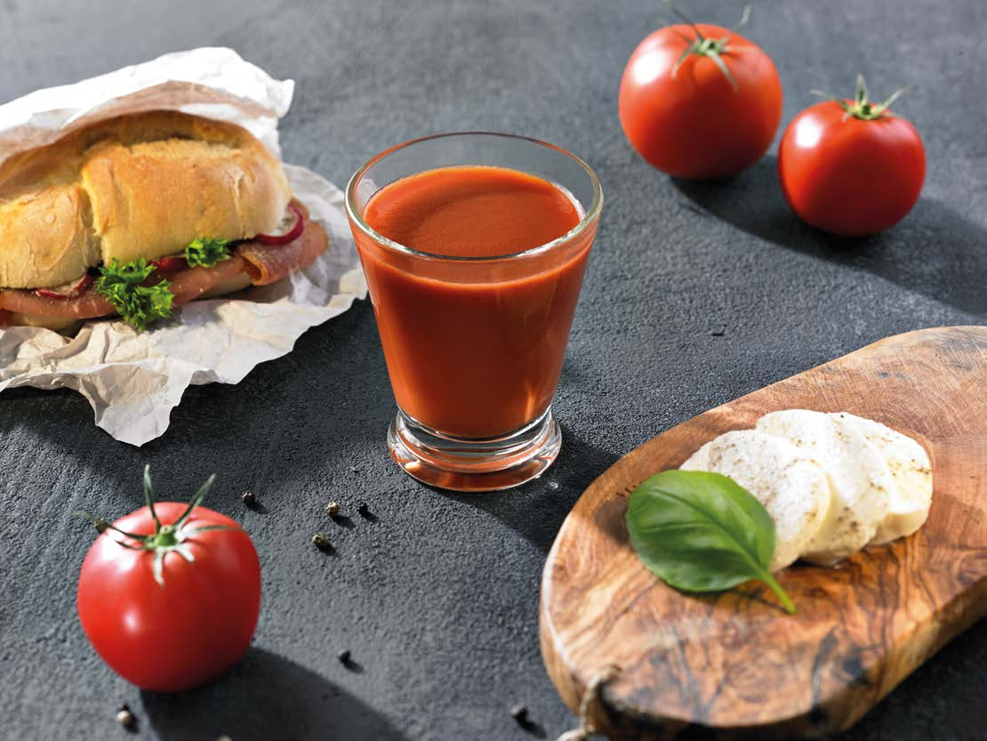 GEMÜSEPRODUKTE Tomatensaft Aus geriebenen polnischen Tomaten Eine reichhaltige Quelle von Lycopin In Glasflasche von den