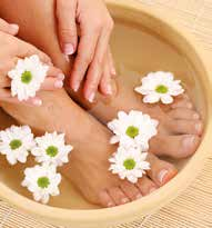 WonneFuß Verwöhnritual für die Füße Fußbad, Fußpeeling, Nagelpflege, Fußmassage, verlängerte Fußmassage oder Lack verwöhnzeit ca.