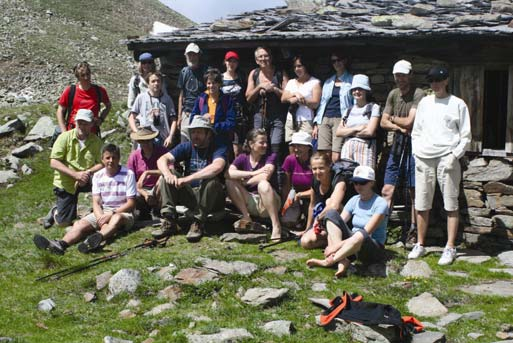 Juni 2008, 7 bis 17 Uhr Leitung: Ernst Girardi, Sand in Taufers Programm: In Fahrgemeinschaften bis Unterlappach (1362m), von dort Aufstieg über die Passenalm hinauf zum Passenjoch (2408m), von dort