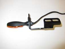 FIT NEW LICENCE PLATE ILLUMINATOR (ITEM 10) TO NEW LICENCE PLATE BRACKET (ITEM 1) AS SHOWN IN PICTURE 3, HEAT SHRINK IS