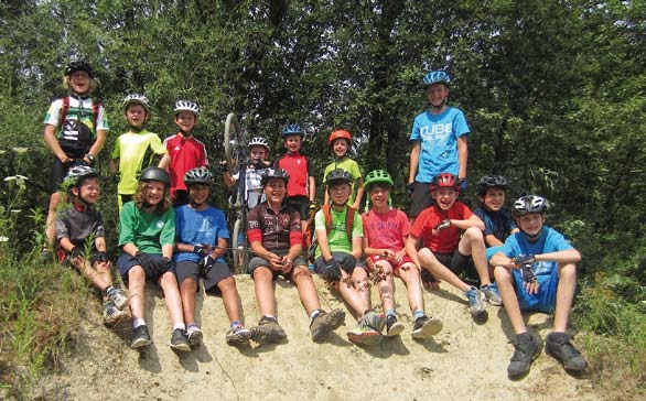 Unterwegs Alexander Walker Kids Bike Camp im Argental Mountainbikefreizeit für Kinder vom 17. bis 19.