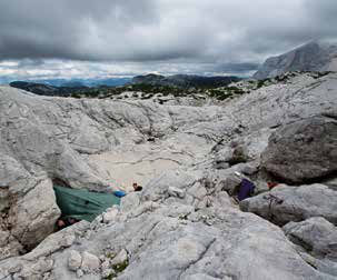 Höhlengruppe 52 Dachstein-Expedition (August 2015) Wir erreichten den Dachstein bei gutem Wetter ohne Probleme und trafen in Hallstatt auf die anderen Expeditionsteilnehmer aus Wales und Frankreich.