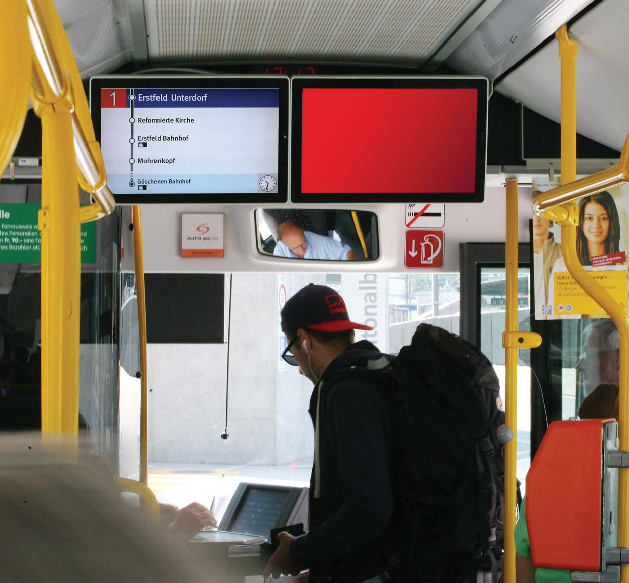 Bildschirmwerbung im Bus TrafficMediaScreen