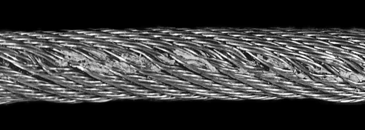 SCHÄDEN DURCH SEILSCHEIBEN Bild 119: Dieses Seil ist aus der Seilscheibe gesprungen.