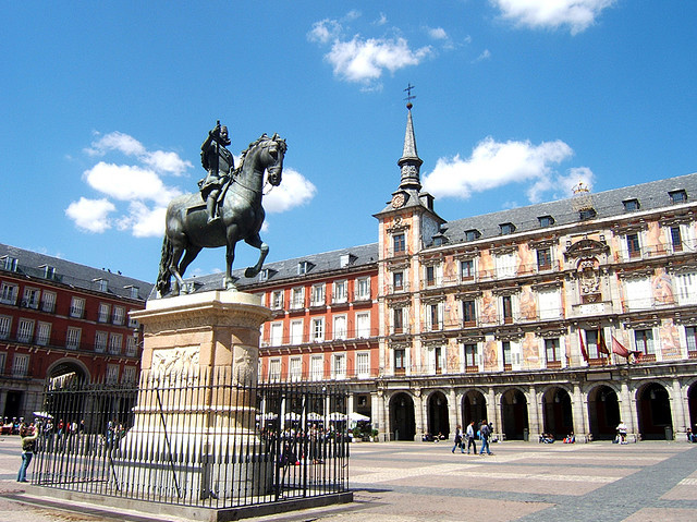 In einer Woche erleben Sie pulsierende Kulturmetropolen, wie Madrid, Barcelona und Valencia. Von Madrid in den Himmel, so pflegen ihre Bewohner Spaniens Hauptstadt Madrid zu charakterisieren.