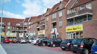 18: Hauptgeschäftsbereich Stockelsdorf Stockelsdorf verfügt als Haupteinkaufsbereich nicht über eine historisch gewachsene Ortsmitte, sondern vielmehr über ein gerade neu geschaffenes