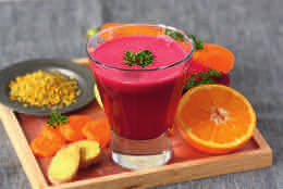 Red Velvet Rote Beete, Apfel & Orange Zutaten für 350-400 ml Smoothie: ½ gekochte Rote Beete ½ Apfel ca.