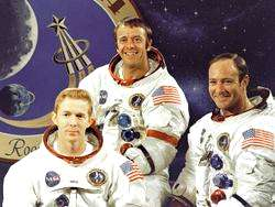 - 2 - Reservecrew von Apollo 10, die dann eigentlich mit Apollo 13 auf dem Mond hätte landen sollen V.l.n.r.: G. Cooper, E. Mitchell, D. Eisele. Einzig Mitchell schaffte es aber schliesslich zum Mond.