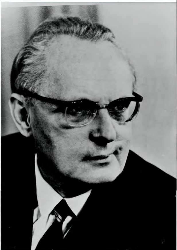 1952-1967 Dr. Karl Bubner Karl Bubner (*16.01.1902 in Schlebusch; 16.08.1987) war der Sohn des Oberförsters Karl Bubner. Karl Bubner war von Juli 1933 bis Mai 1945 Landrat des Kreises Altena.