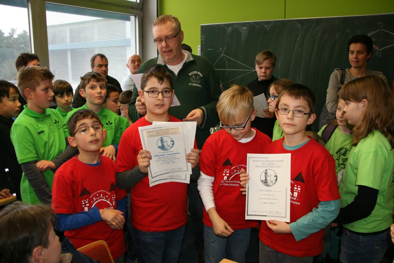 In der Wettkampfgruppe der Grundschulen kann jedes Bundesland in diesem Jahr vier Teams zur Deutschen Meisterschaft schicken. Der Kampf um diese vier Plätze verlief sehr spannend.