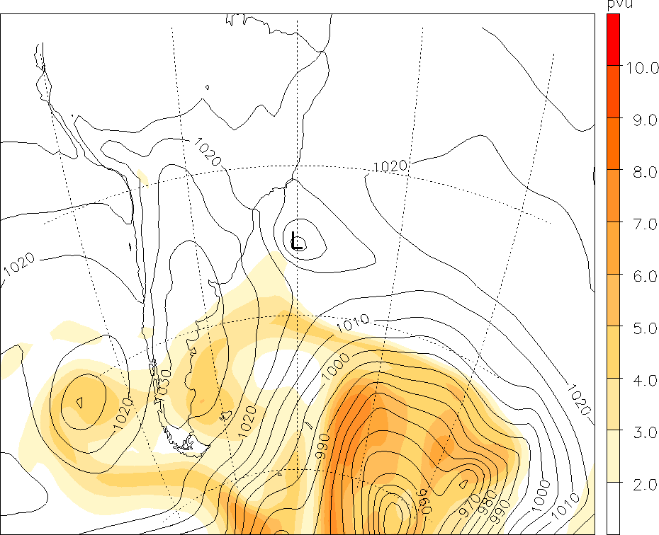 1998 um 18UTC, schiebt sich das betrachtete Tiefdruckgebiet in den direkten Einflussbereich einer anderen intensiveren Zyklone.