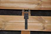 Abstandshalter zwischen den Dielen dient und konstruktiven Holzschutz bietet. Produkt Clipper 120-150 mm inkl. Edelstahlschrauben C1, für Holz-UK Clipper 90-120 mm inkl.
