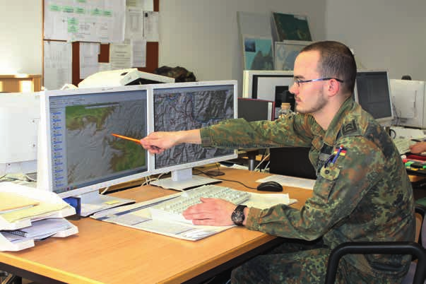 GeoInfoForum 1/2015 7 und Vorhersage der Auswirkung auf militärische Einsätze.