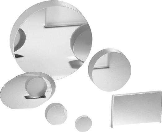 Planspiegel mit Aluminiumbeschichtung - ovale Form Standardreflexschicht mit SiO 2 -Schutzschicht (RAL) Für den UV-Bereich mit MgF 2 -Schutzschicht (RAL UV) Substrate aus Hartglas Zerstörschwelle >