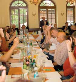 Den Beschluss über die Änderung der Wahlordnung der GWG Dresden-Ost e.g. zur Wahl der Vertreterversammlung in 5, Abs.