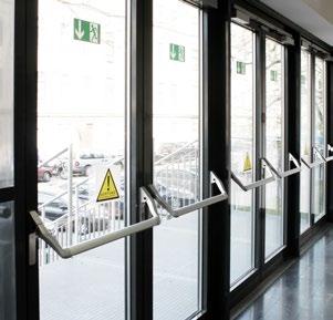 Sicherheit im Außenbereich Gebäude werden im Außenbereich immer transparenter.