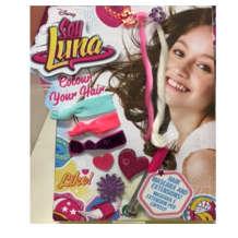 YLU11001 Soy Luna Colour Your Hair 8001444192513 Enthalten: 1 hellblaue glitzernde Extensions,1 hellrosa geflochtene Extensions, 3 Haar Klett