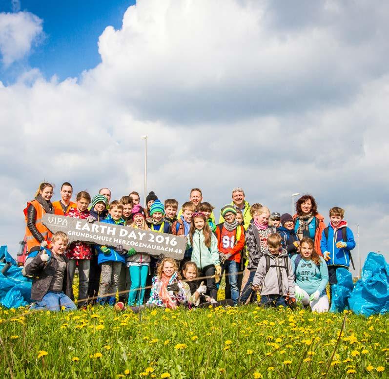 de/aktool/ez/eventvcard.aspx?id=55403 am 27.04.2017 Earth Day 2016 Schluss mit schmutzig Herzogenauracher Unternehmen bekämpften gemeinsam mit Schülerinnen und Schülern den Müll in Herzogenaurach.
