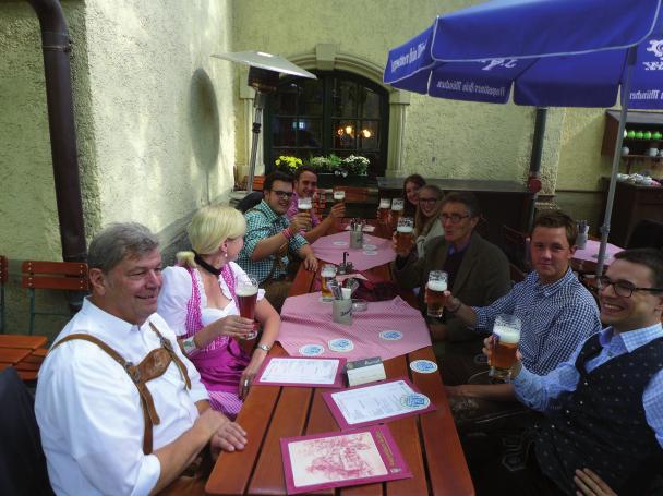LfG nostalgisch Seit Juli 2013 organisiert Peter Cremers (Abi 1982) den Stammtisch der ehemaligen Landfermänner im Raum München.