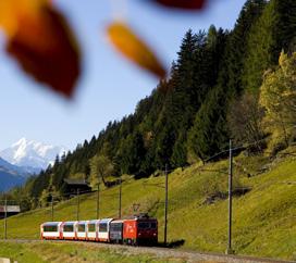 Dort steigen Sie in den Gotthard Panorama Express und erleben die Gotthard- Panoramastrecke mit seinem spektakulären Streckenverlauf bis nach Göschenen.