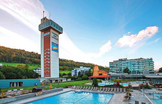 Vom Swiss Quality Hotel Tenedo in Bad Zurzach haben Sie direkten Zugang zum grössten Freiluft-Thermalbad der Schweiz und zum angegliederten Spa Medical Wellness Center.