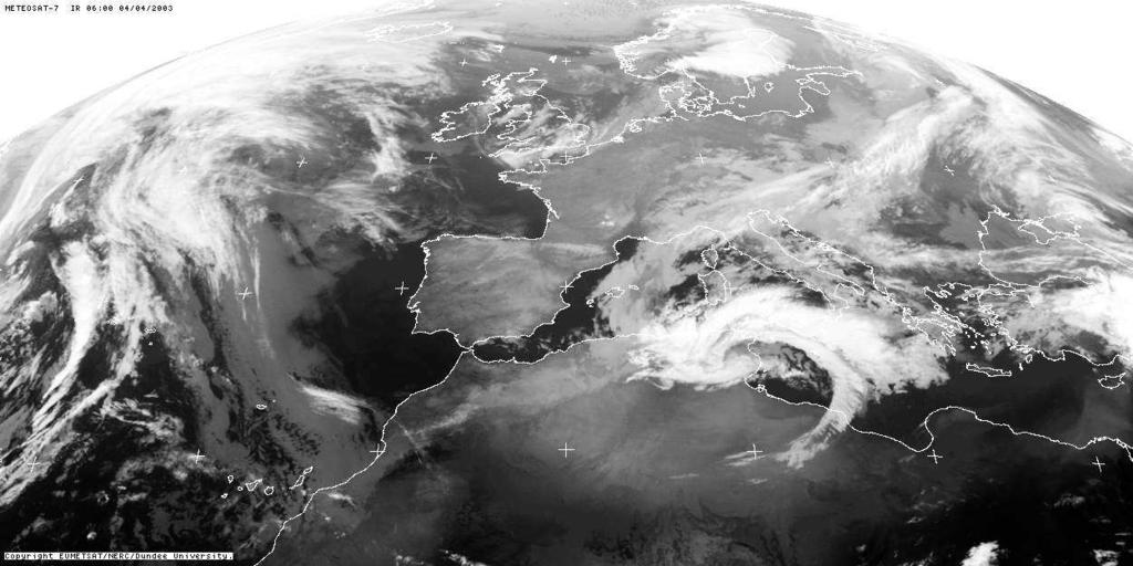4. April 2003 a) Entscheide, um welchen Satellitenkanal (VIS, WV, IR) es sich handelt? b) Charakterisiere anhand der Aufnahmen die Wetterentwicklung in Europa und über dem Mittelmeer.