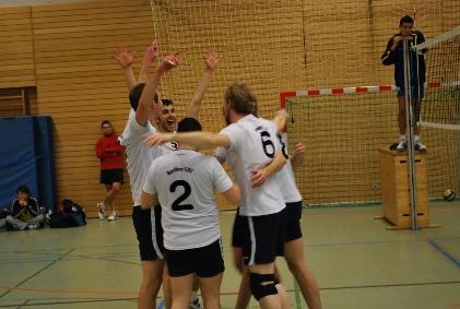 6.11. Bei der diesjährige Deutschen Pokalmeisterschaften der Damen und Herren im Volleyball war mit 3 Damen- und 4 Herrenteams vertreten.