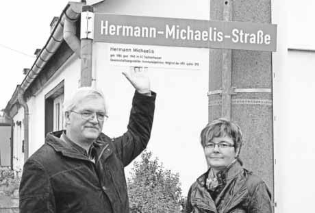 n 4 Erinnerung aufrechterhalten an alle, die Widerstand leisteten Straßenunterhang in der Hermann-Michaelis-Straße eingeweiht Dr.