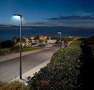 LEDs für die Straße, mehr als nur Licht Nächtliche Beleuchtung für mehr Sicherheit höhere Attraktivität der Kommune effizientes Image LEDs für die Straße weil: