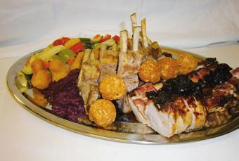 der Rein-Essen (Panorama-Restaurant) Ein traditionelles Gericht der österreichischen Küche.