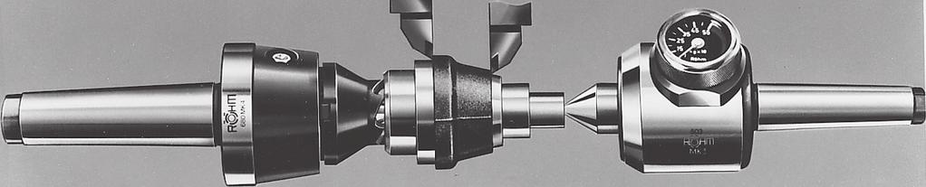 Prüfung 1 Teil A Industriemechaniker/-in Kegelradgetriebe 8 Die Schrupp- und Schlichtarbeit der Abtriebswelle (Pos.-Nr. 12) Bl. P1-2(4) erfolgt zwischen zwei Zentrierspitzen.