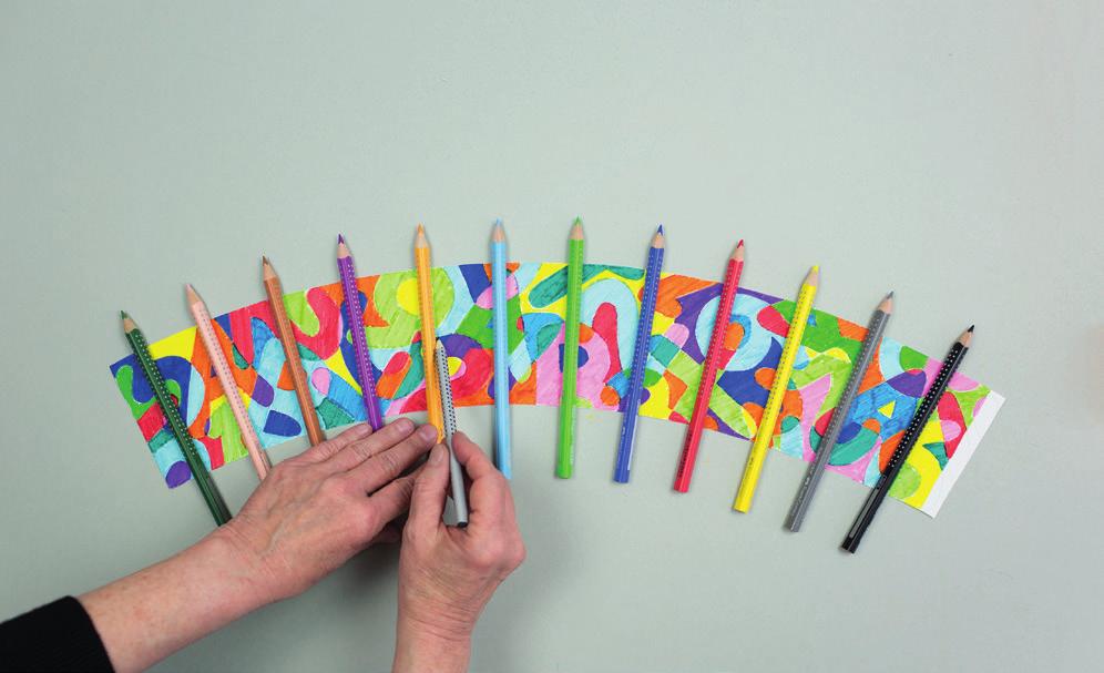 13. 12 Jumbo Grip Buntstifte auf der Banderole verteilen und mit einem Bleistift neben jedem Stift