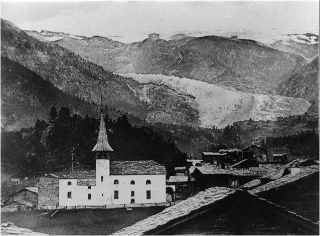 8 Der Gornergletscher von Zermatt aus gesehen im Jahr 1865. Abgebildet ist auch die alte Kirche mit dem Dorfkern (Fotografie von A. Gabler).