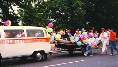 1980 1989 24 Neues Jahrzehnt - Neuer Anfang? Die Jugendgruppenleiter waren sich im klaren, dass es so nicht weitergehen konnte.